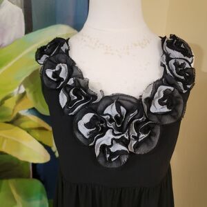 Womens Medium Sleeveless Pleated Maxi Dress Rose Neckline Romantic Whimsigoth